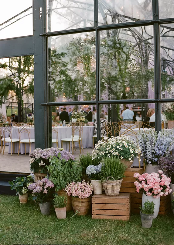 Glass marquee wedding uk planned and designed by one of the best wedding planners in the uk, luxury wedding planner Pocketful of Dreams.